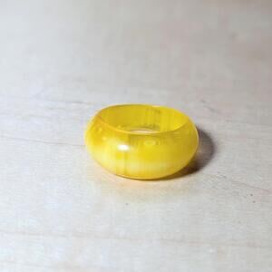 Vintage Wide Yellow Jade Ring Size 8